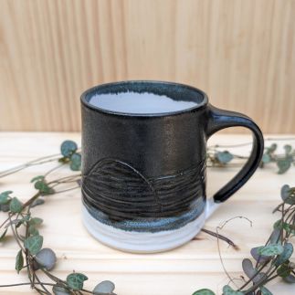 Mug montagne noire - La ligne céramique