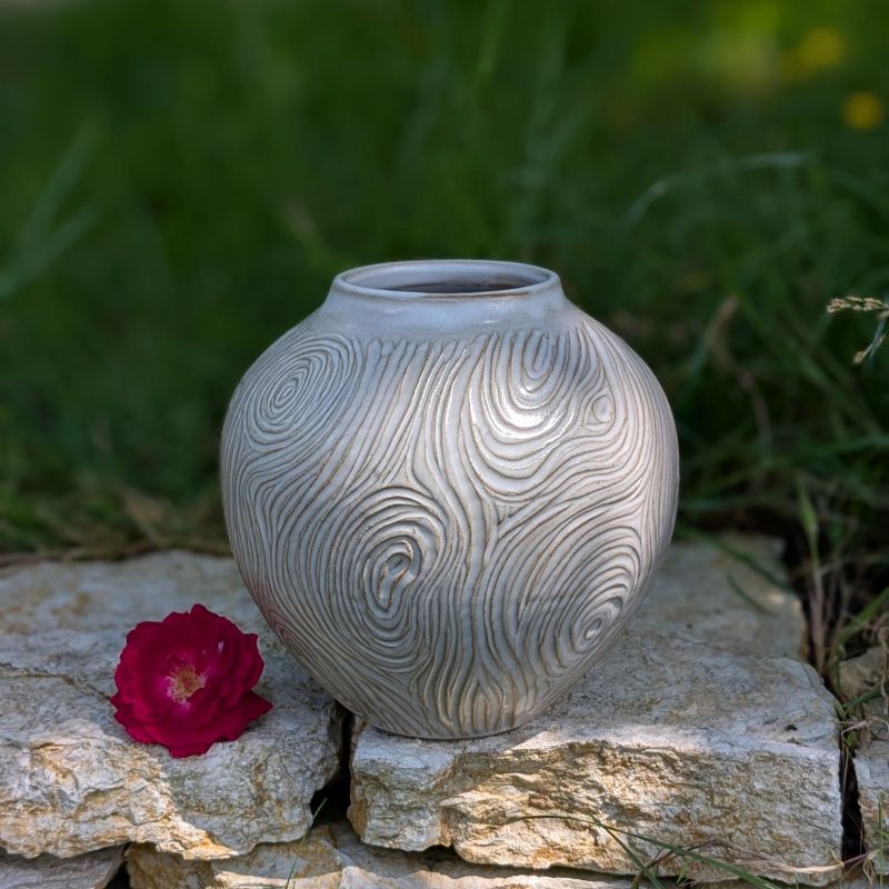 Grand vase boule bois